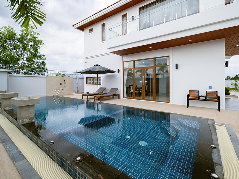 Cozy Villa